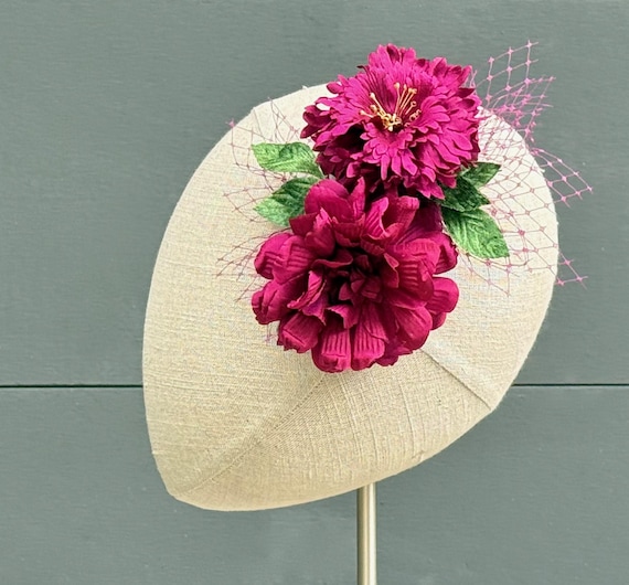 Fucshia pink silk zinnias with vintage veiling and velvet leaves on comb