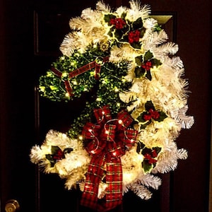 Christmas Lighted Horse Wreath, Holiday Horse Head Wreath, Xmas Lighted Horse Head Wreath, Equestrian Lovers Wreath, Xmas Lighted Horse,