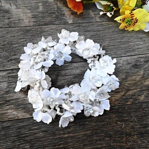 Hair Scrunchie Flower Snow White Cotton Ponytail Holder Floral Blossom Embroidery Crochet Elastic Wrap Hair Ties Glass Pearl Women Girl image 8