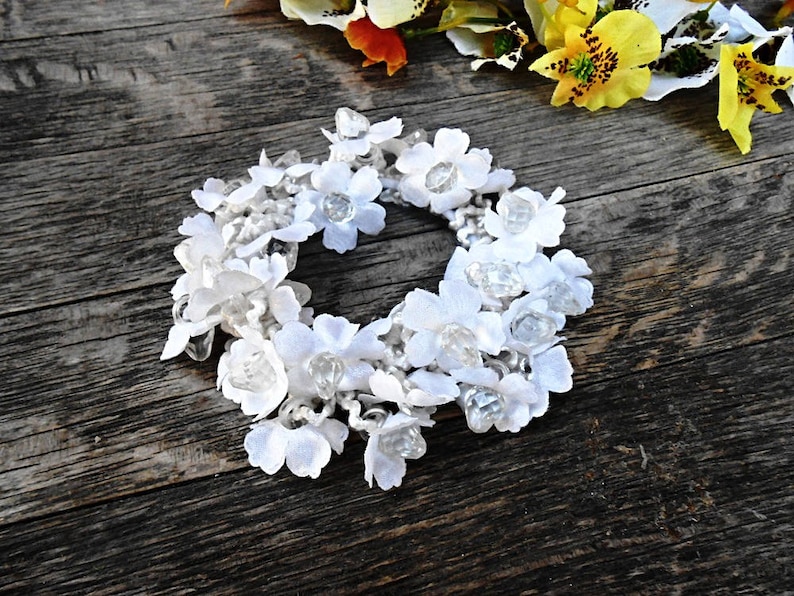 Hair Scrunchie Flower Snow White Cotton Ponytail Holder Floral Blossom Embroidery Crochet Elastic Wrap Hair Ties Glass Pearl Women Girl image 5