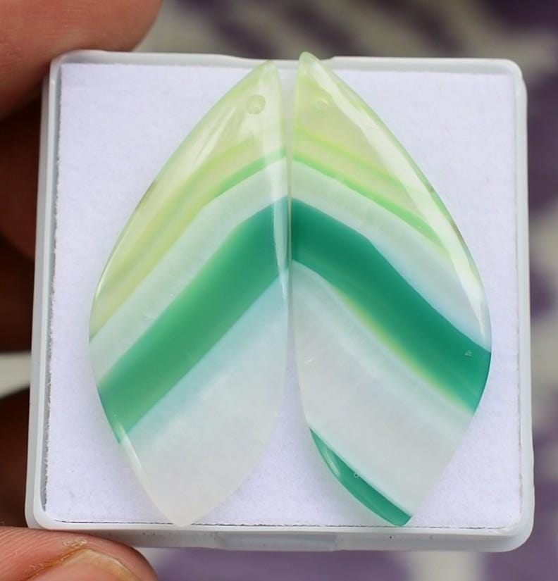 宣伝用　イラストオーダー グリーンバンドアゲートカボション：ドリル加工された宝石ペア