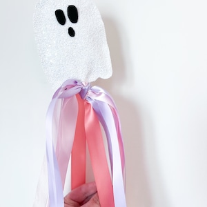 Glitter Ghost Wand
