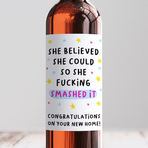Elle croyait pouvoir le casser, bordel, Étiquette de vin, félicitations grossières pour la nouvelle maison, cadeau de pendaison de crémaillère, jurons, première maison