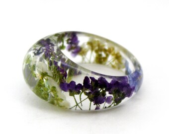6.5 Purple pressed flower ring Real flower botanical ring Resin ring Terrarium ring Forest jewelry Dried flowers ring Nature plant ring