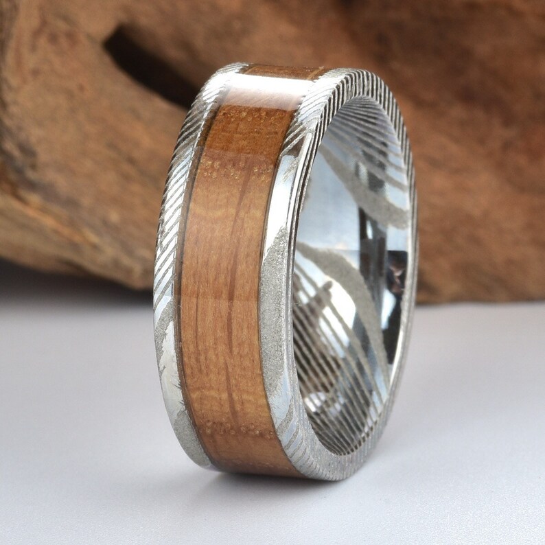 Damascus Steel Ring with Whisky Barrel White Oak Wooden