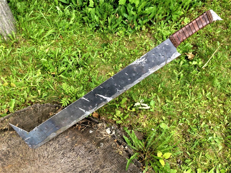 lord of the rings uruk hai sword lord of the rings uruk hai sword