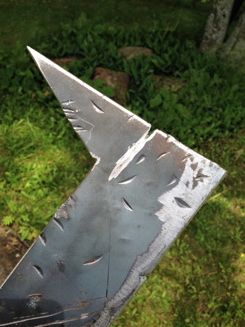 lord of the rings uruk hai sword lord of the rings uruk hai sword