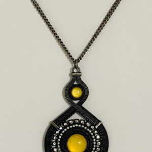 Vintage Lia Sophia Yellow Stone & Rhinestone Pendant Swirl Necklace