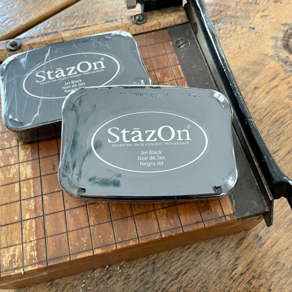 Stazon Black Solvent Ink Pad for Nonporous Surfaces