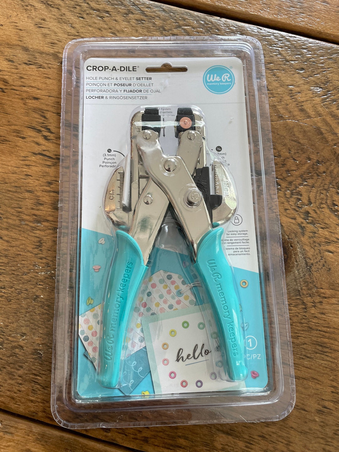 We R Memory Keepers Crop-a-dile Hole Punch & Eyelet Setter 