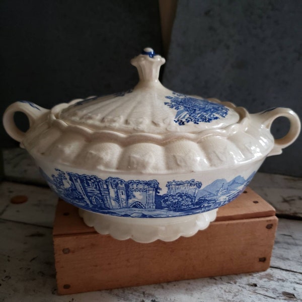 Vintage Transferware Tureen / Taylor and Smith / Crazing / Vintage Ironstone / Antique Tureen / Antique  Transferware / Vintage Serving /