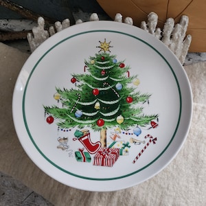 Vintage Christmas Dishes / Christmas Dishes / Christmas Plate / Mid Century Christmas / Vintage Christmas / Christmas / Wayzata MN / Home