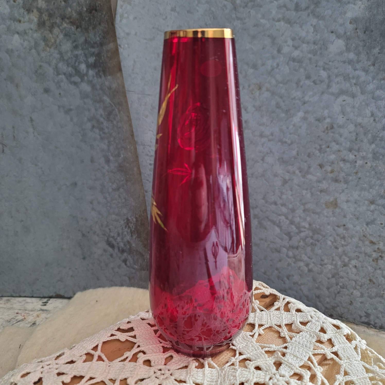 Vintage Enesco Red Bud Vase with Swirl Base