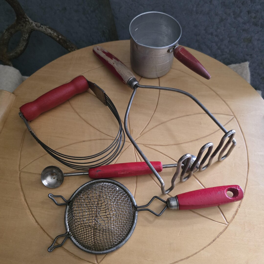 Vintage Kitchen Tools / Vintage Enamel / Vintage Kitchen / Shabby Chic ...