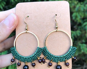 Macramé earrings, garnet beads