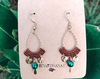 Macramé earrings, malachite beads