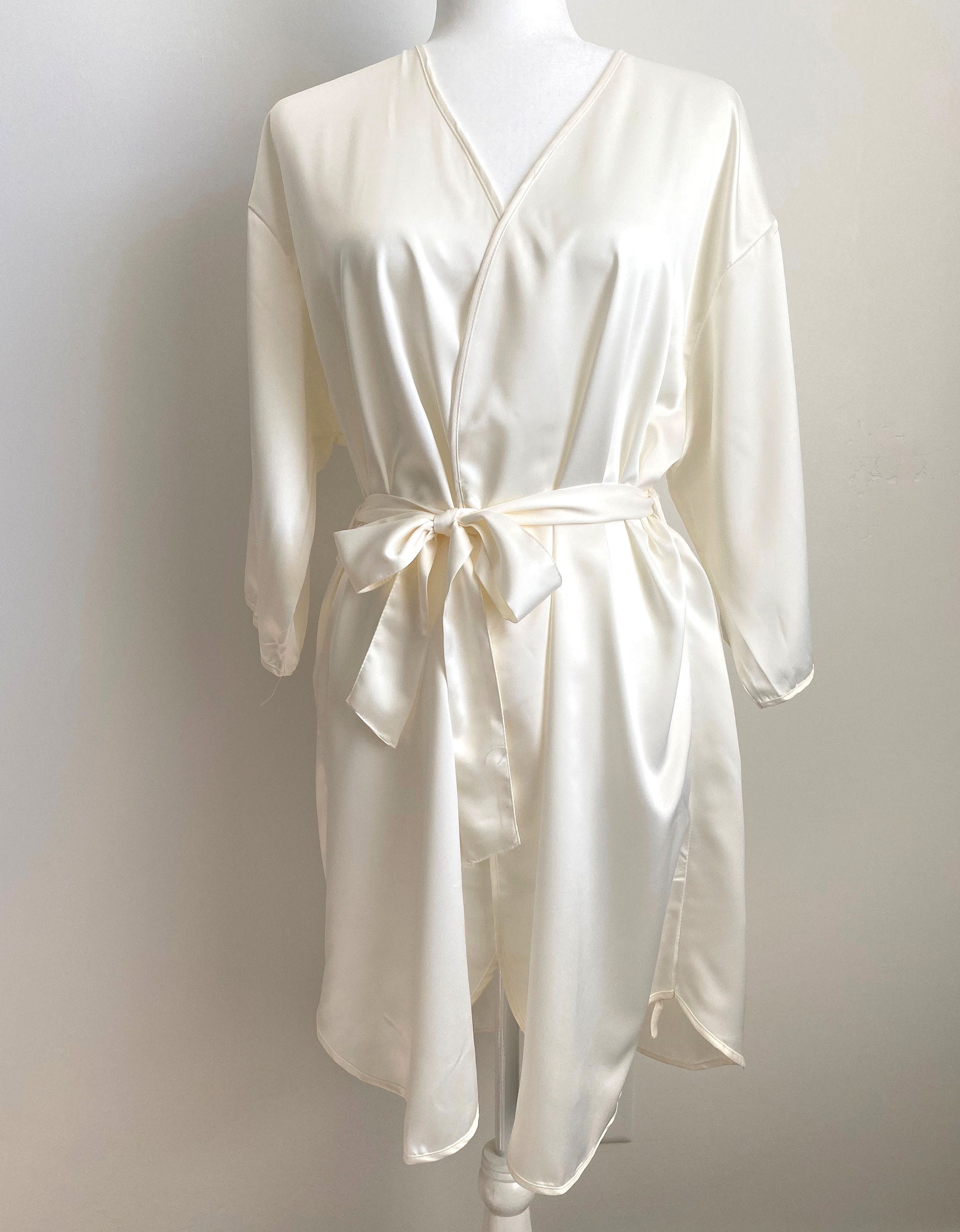 NEW Coral Petal Hem Silky Satin Bridal Party Robes in 12 Colors Bride ...