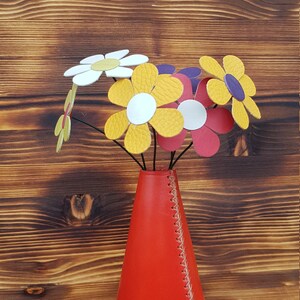 Leather vase, leather vase, floral decoration, leather flowers, home decoration, accessory, decoration, original gift, leather.