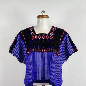 Vintage huipil, Mexican embroidered blouse, Vintage Mexican Huipil,  Embroidered Mexican Huipil, Mexican Embroidered Huipil, woven blouse