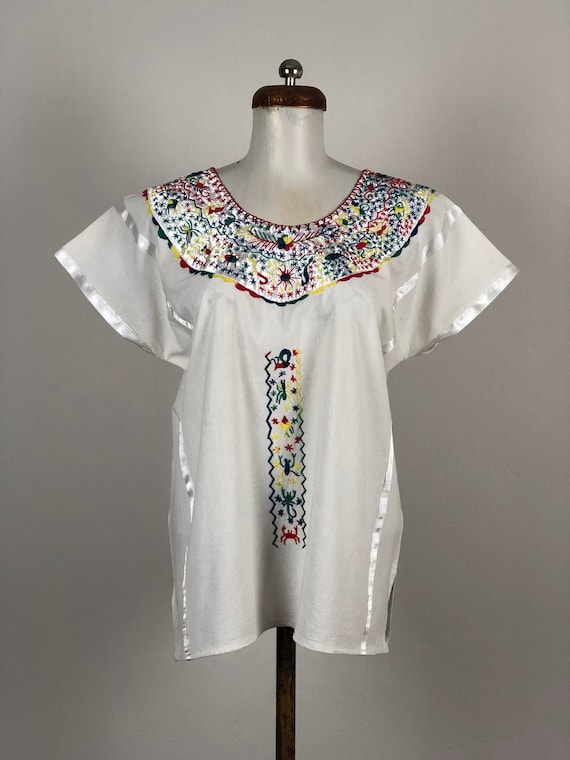 Mexican blouse with hand embroidered animals, mexi
