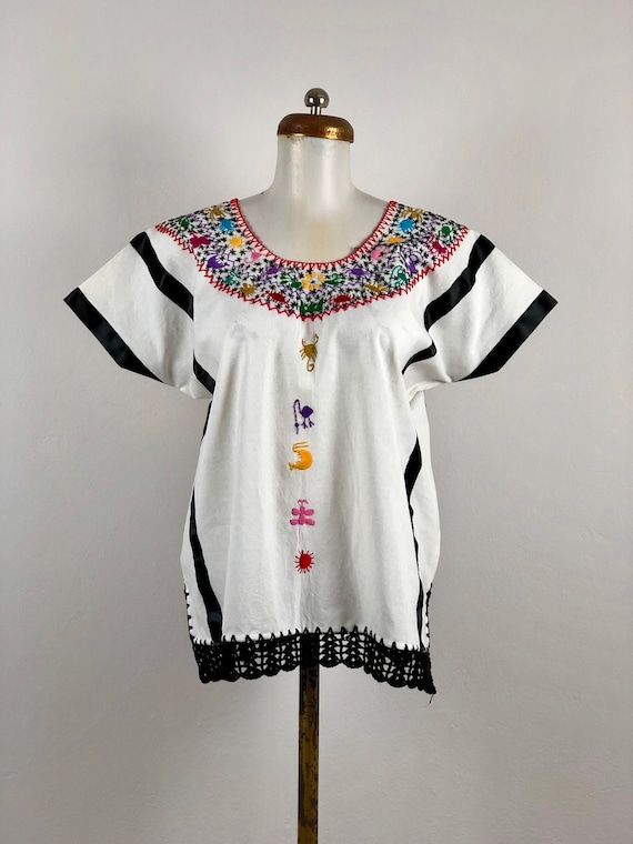 Mexican blouse with hand embroidered animals, mexi