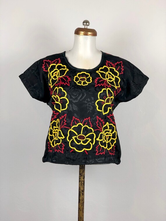 Vintage hand embroidered tehuana, embroidered mexi