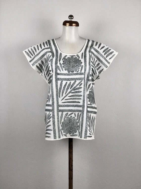 Embroidered mexican blouse, Mexican blouse with ha