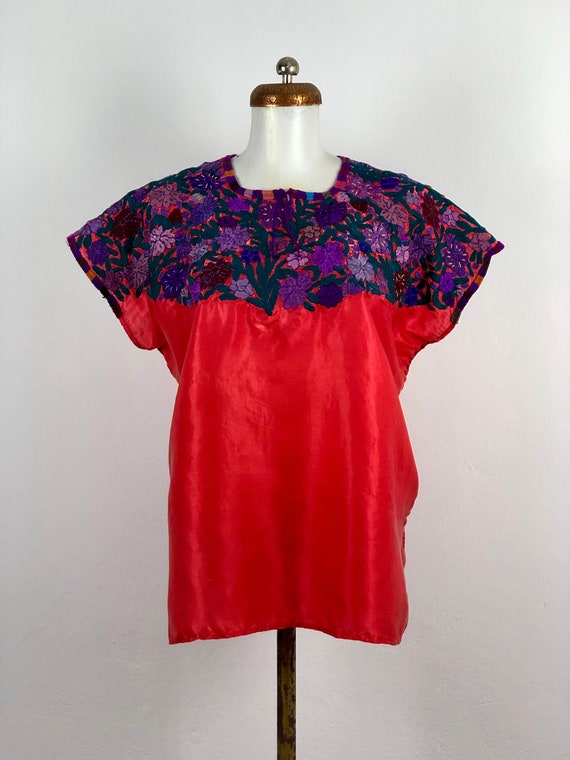 Vintage Mexican huipil with embroidered flowers, m