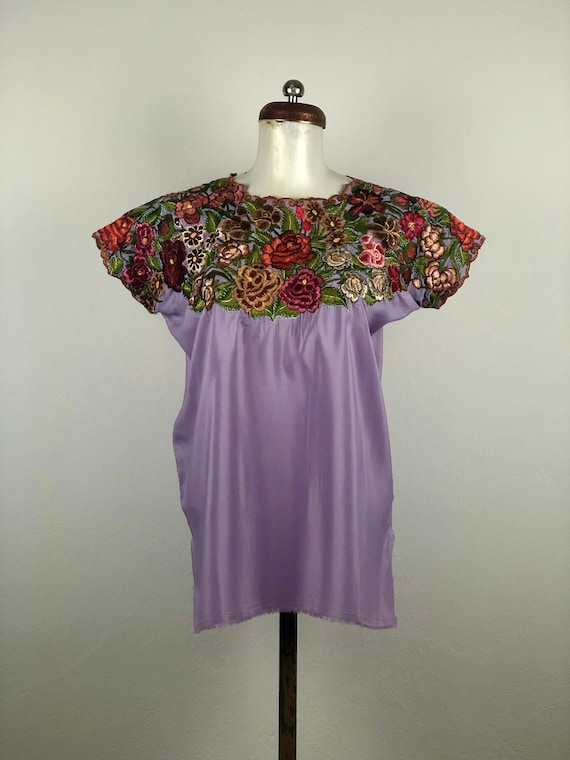 Vintage Mexican huipil with embroidered flowers, m