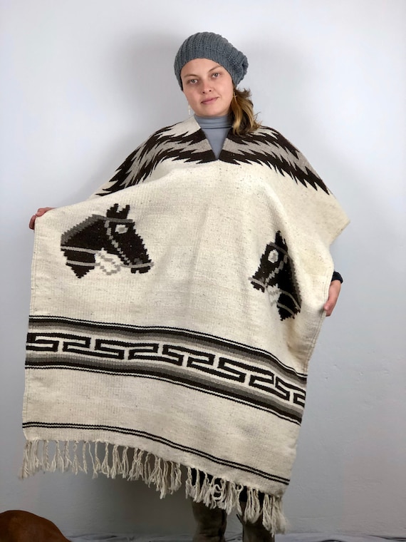 hand Woven poncho, Mexican poncho, woven wool rebo