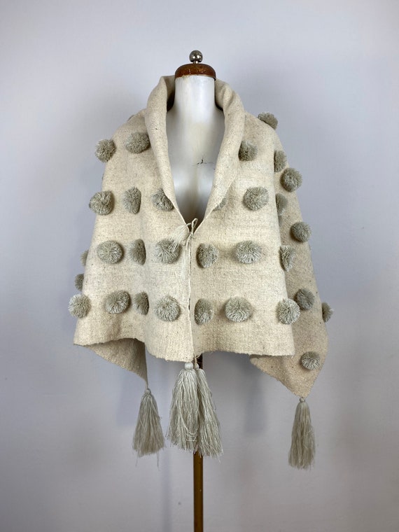 Hand woven pom pom rebozo, Hand Woven Mexican Wool
