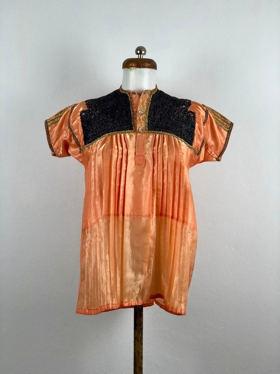 Vintage Chamula blouse in orange satin, mexican Em