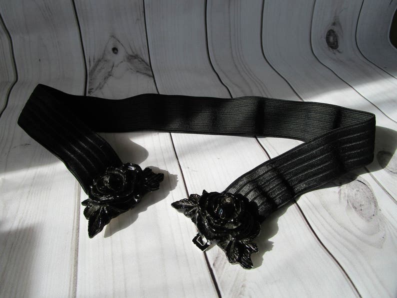 Vintage black elastic belt with floral roses buckle 1980s Retro Belt Women accessories