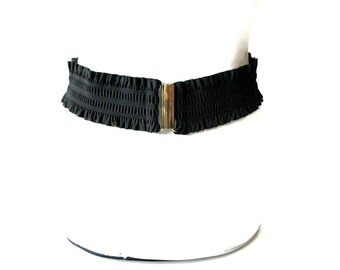 Black & Gold Swirl Buckle on Black Elastic Vintage Belt - 27  display picture 2