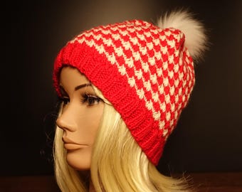 90s Vintage Wool Knit Pom Pom Beanie - Red & White