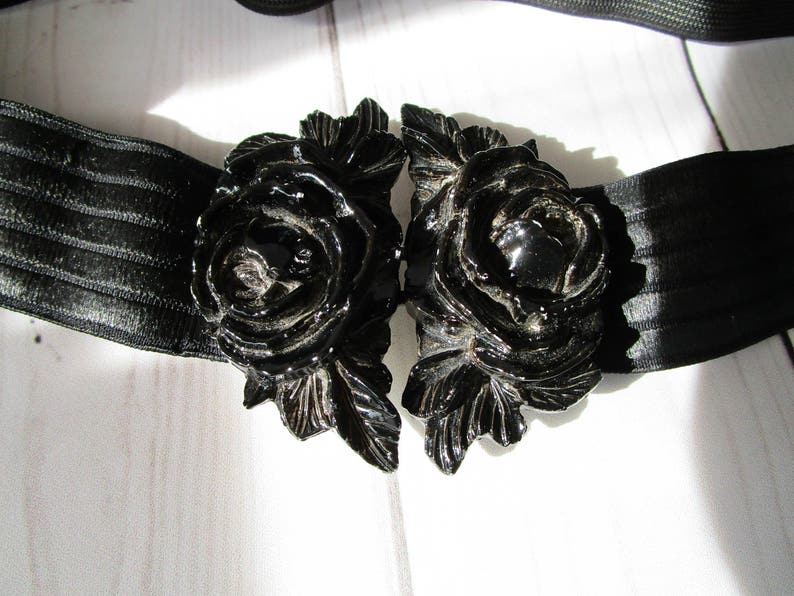 Vintage black elastic belt with floral roses buckle 1980s Retro Belt Women accessories
