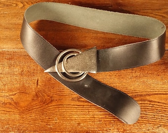 80s Vintage Leather Belt High Wasted Belt Black Leather Belt Boho Statement Silver Metal Buckle Leather Belts for Women Waist 74cm - 82cm