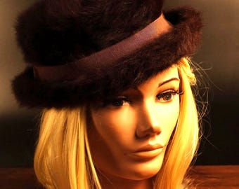 Vintage Kangol RF1317 Furgora Black Bow Cloche Hat Made in UK Angora Blend Vintage Kangol Red Angora Cloche Beret Hat Made in England  main image 2