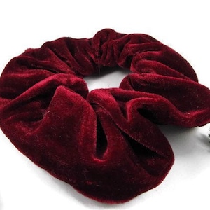 Girfriend Gift 90s Vintage Soft Velvet Midnight Blue or Vine Red Hair Scrunchie Hair Scrunchies Hair Accessories