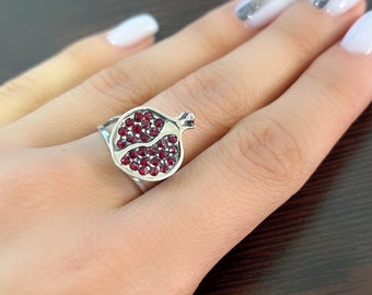 Gorgeous pomegranate ring made of Sterling silver 925