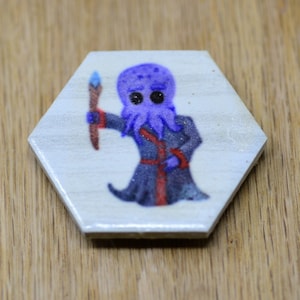 Dungeon Companion Melvin Le Flay Eldritch Warlock Hexagon ceramic tile magnet, DnD magnet, DM GM gift, gifts for him, mythical magnet