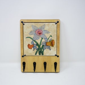 Three Daffodils Wooden Key Rack for Wall with Changeable Ceramic Art, Entryway Organizer, Solid Wood Rack with Hooks, Key Holder