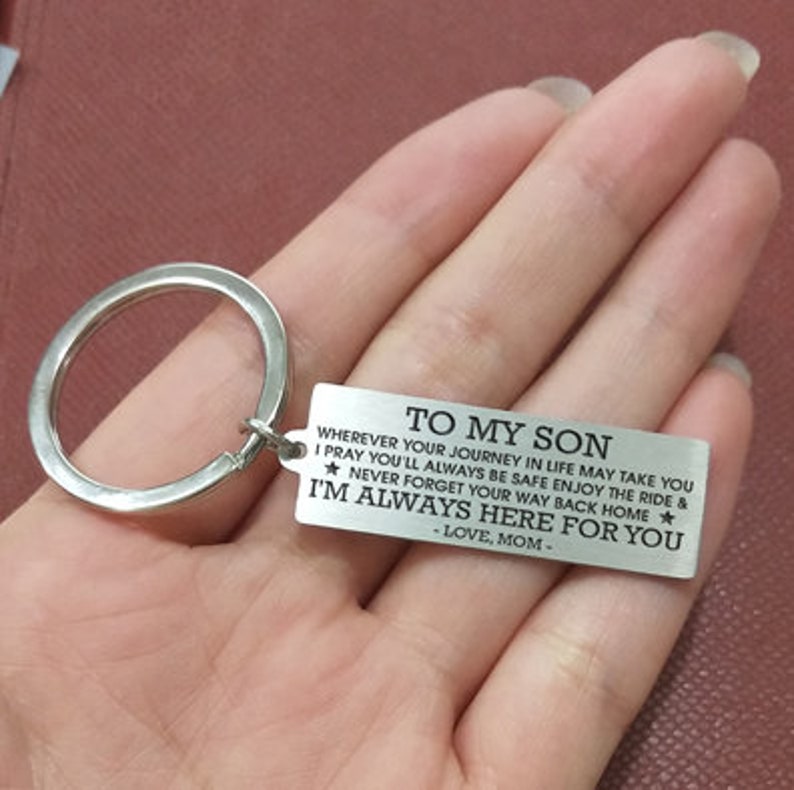 Personalized Your Son Name Love Message From Mom Engraved Son Keychain For Birthday Xmas Graduation Christmas Keyring Mom Son Keyring Gift