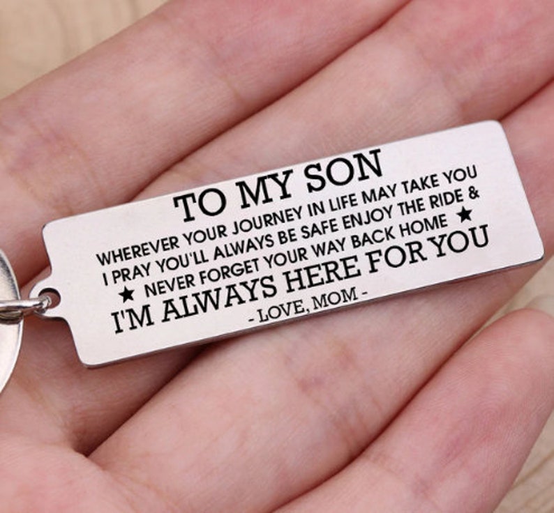 Personalized Your Son Name Love Message From Mom Engraved Son Keychain For Birthday Xmas Graduation Christmas Keyring Mom Son Keyring Gift