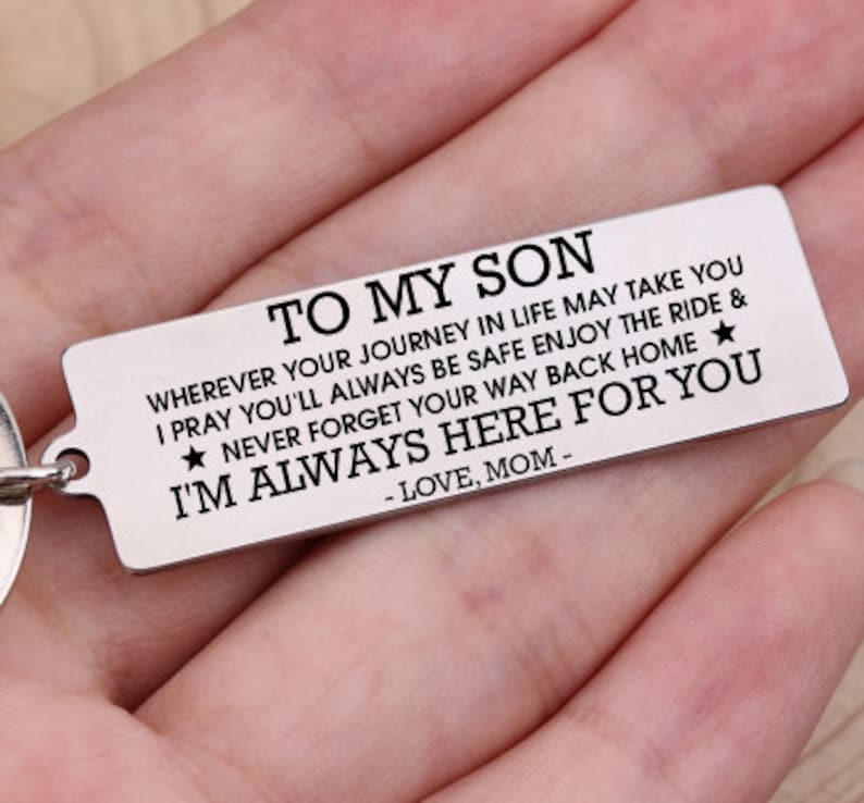 Personalized Your Son Name Love Message From Mom Engraved Son Keychain For Birthday Xmas Graduation Christmas Keyring Mom Son Keyring Gift