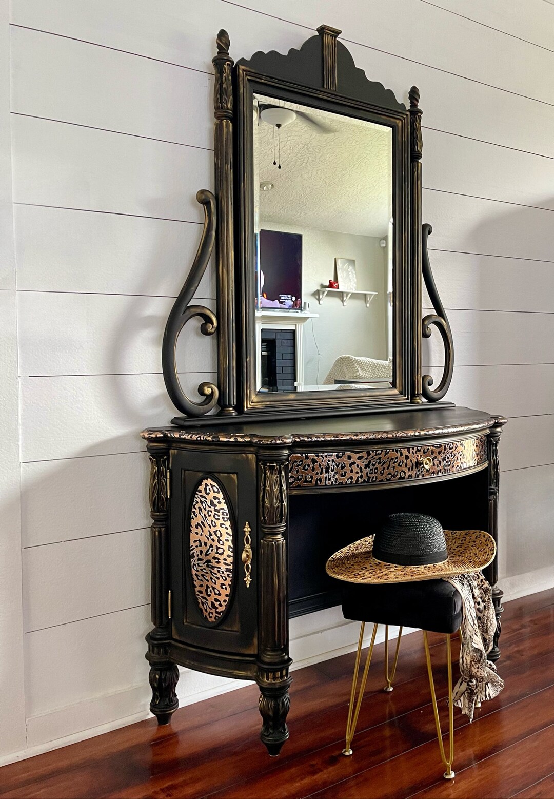 Black Pulaski Vanity With Mirror/ Makeup Table Etsy