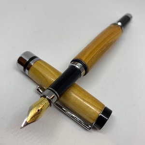 Fountain Pen made with Cherry wood and finished with Chrome