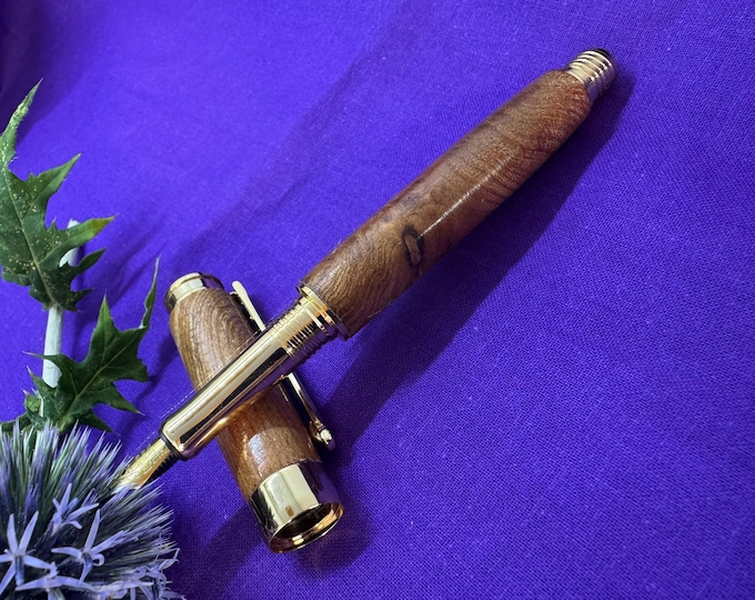 Scots Elm Fountain Pen: British-Made Gold Fittings, Beaufort Nib