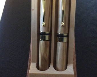 Handcrafted Italian Olive Wood Fountain Pen Set with Rosewood Presentation Box