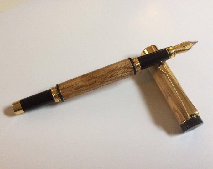 Handcrafted Fountain Pen in Oak with gold finish